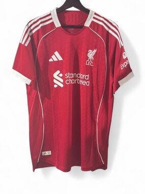 NWT Men’s adidas Liverpool FC Authentic Home Jersey Size Large